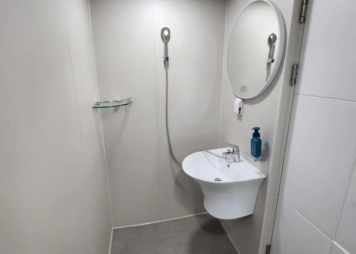 Guest house Cozy House 10min Walk From Kunkuk Station Line2 Line7 4*