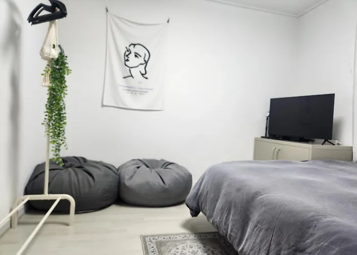 Cozy House 10min Walk From Kunkuk Station Line2 Line7 4* Seoul