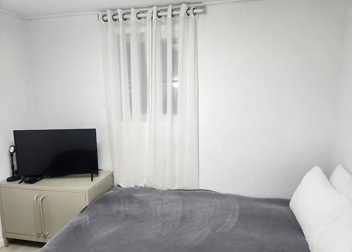 Cozy House 10min Walk From Kunkuk Station Line2 Line7 4*