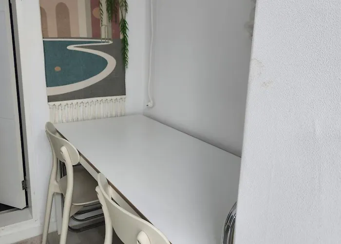 Guest house Cozy House 10min Walk From Kunkuk Station Line2 Line7 4*